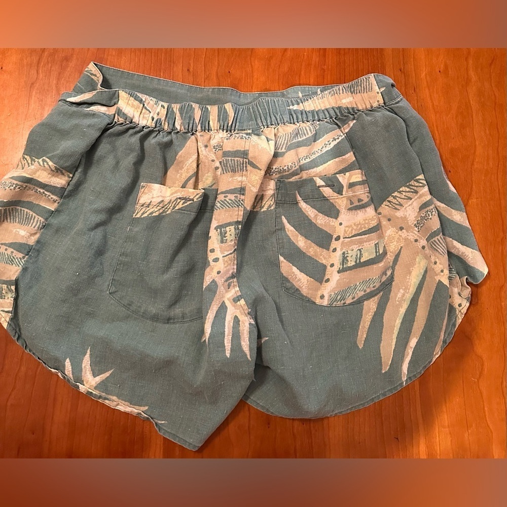 Patagonia Womens Garden Island Shorts Medium - Picture 3 of 8